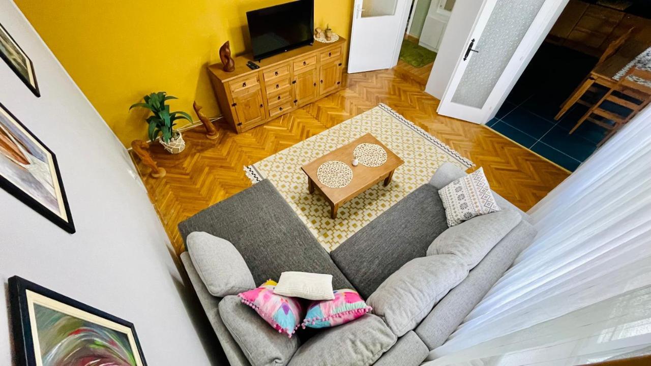דירות סרמסקה מיטרוביקה Apartman Jelena II מראה חיצוני תמונה
