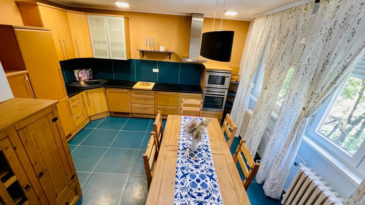דירות סרמסקה מיטרוביקה Apartman Jelena II מראה חיצוני תמונה
