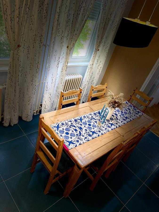 דירות סרמסקה מיטרוביקה Apartman Jelena II מראה חיצוני תמונה