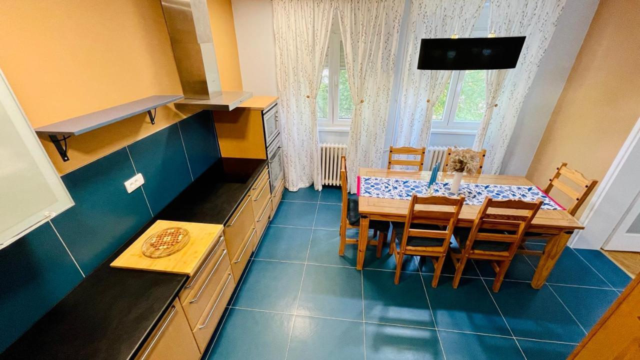 דירות סרמסקה מיטרוביקה Apartman Jelena II מראה חיצוני תמונה